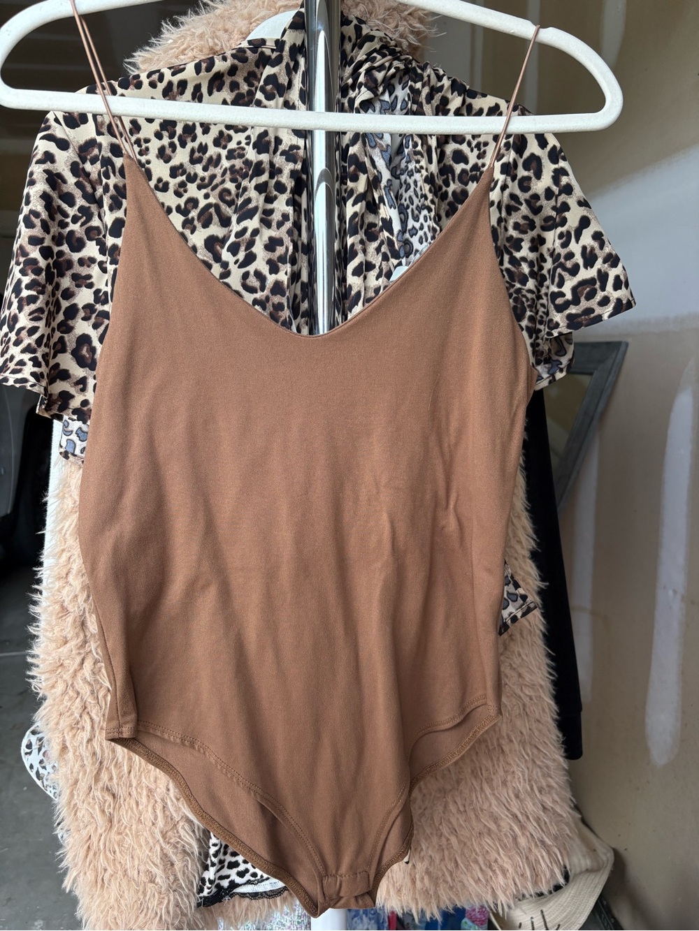gaze Tan Brown V-Neck Stretch Bodysuit Bandeau